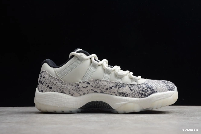 Jordan CD6846-002 Snake 11 SE Bone Low Light Air 0912